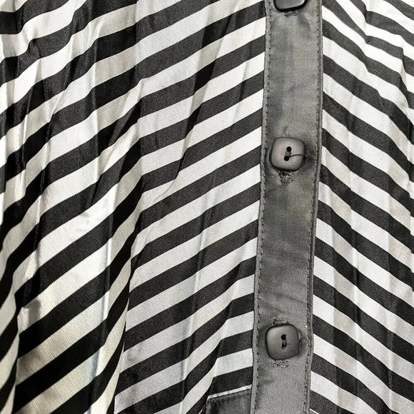 Beluva San Francisco Pleated Button Down Shirt Blouse Black White Striped XS - Picture 7 of 10